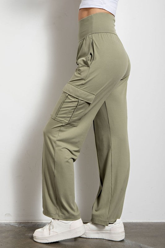 Travel Easy Straight Leg Pants