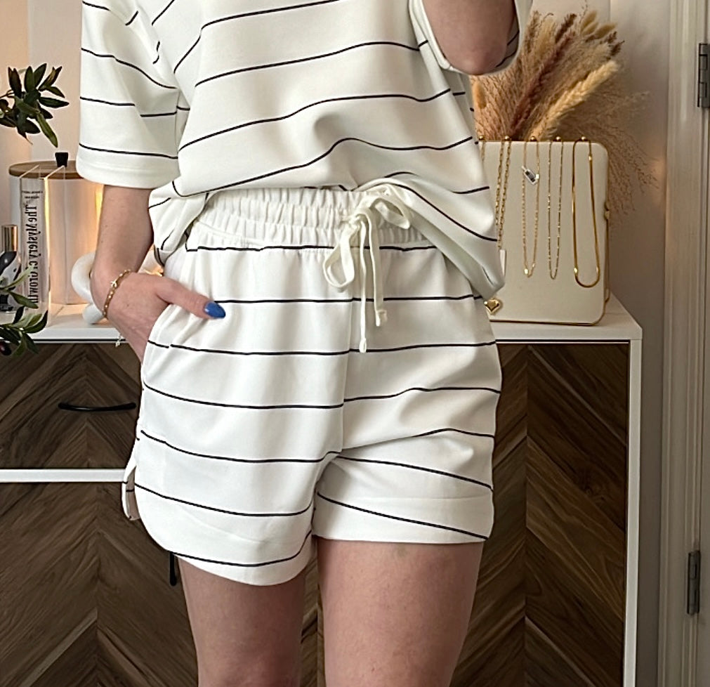 Roam Free Scuba Tulip Shorts