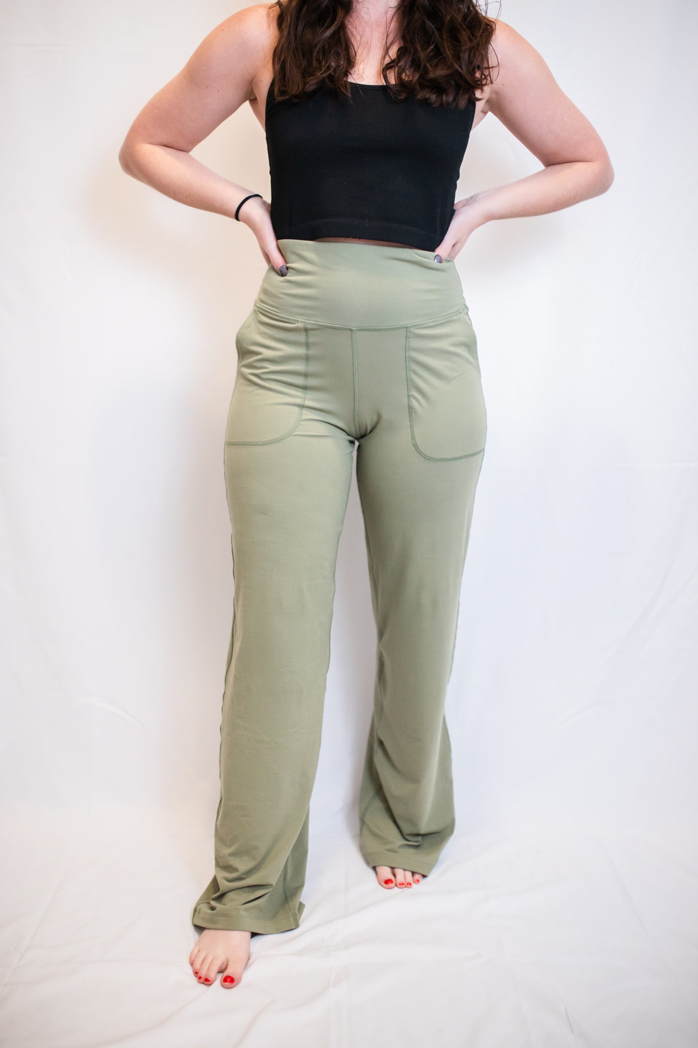 Travel Easy Straight Leg Pants