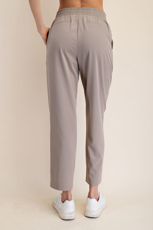 Everyday Essential Pleated Trouser Pants