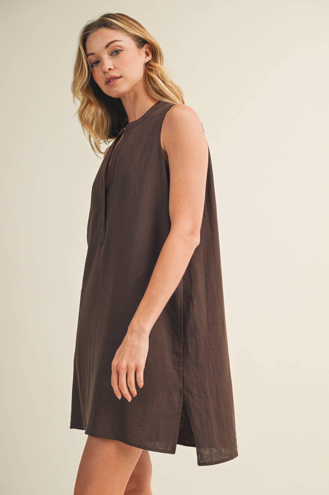 brown shift dress Z Supply Routine Mini In Cotton Extra Small Abercrombie & Fitch square neck