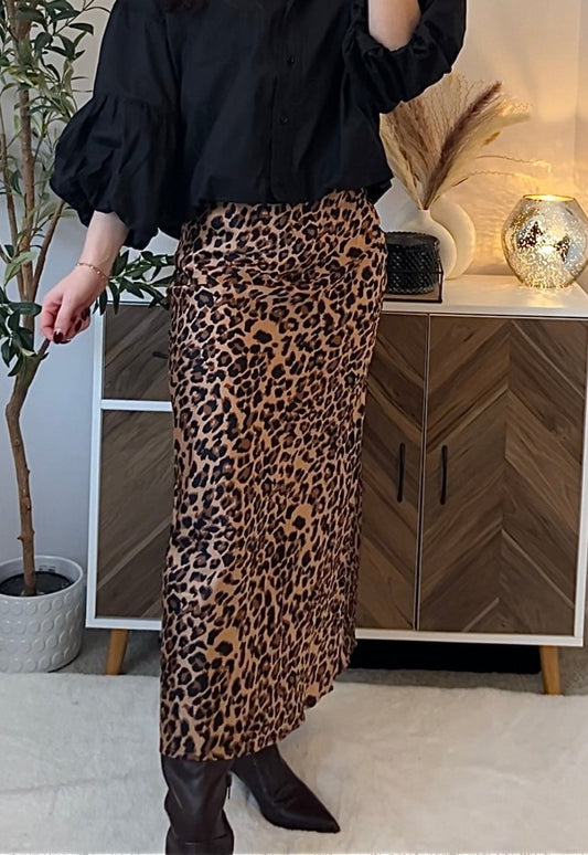 Saharan Vibes Leopard Midi Skirt